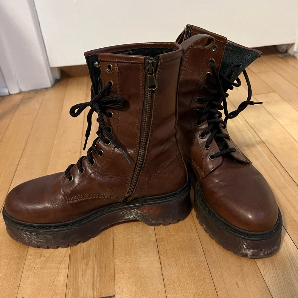 Jonak Boots